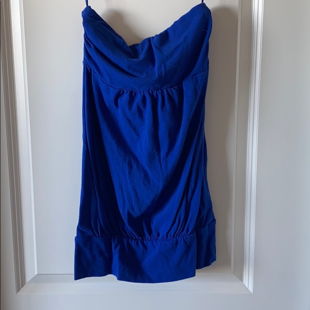 American Eagle vaulter top.